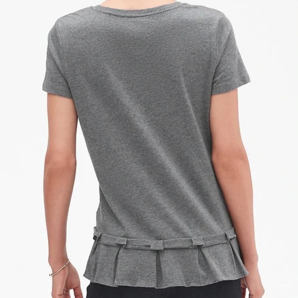 Banana Republic Gray Pleat Flounce Hem Top - Picture 13 of 14